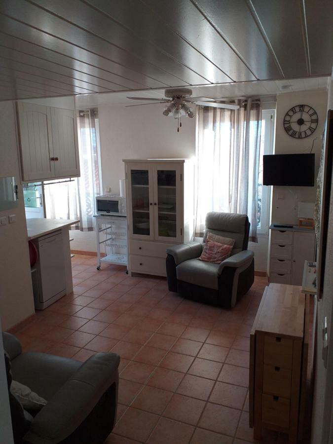 Albasud - Appartement Meuble Avec Terrasse - Salses Le Chateau 66 Exteriér fotografie